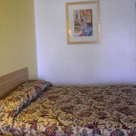 Best Economy Inn & Suites Μπέικερσφιλντ Δωμάτιο φωτογραφία