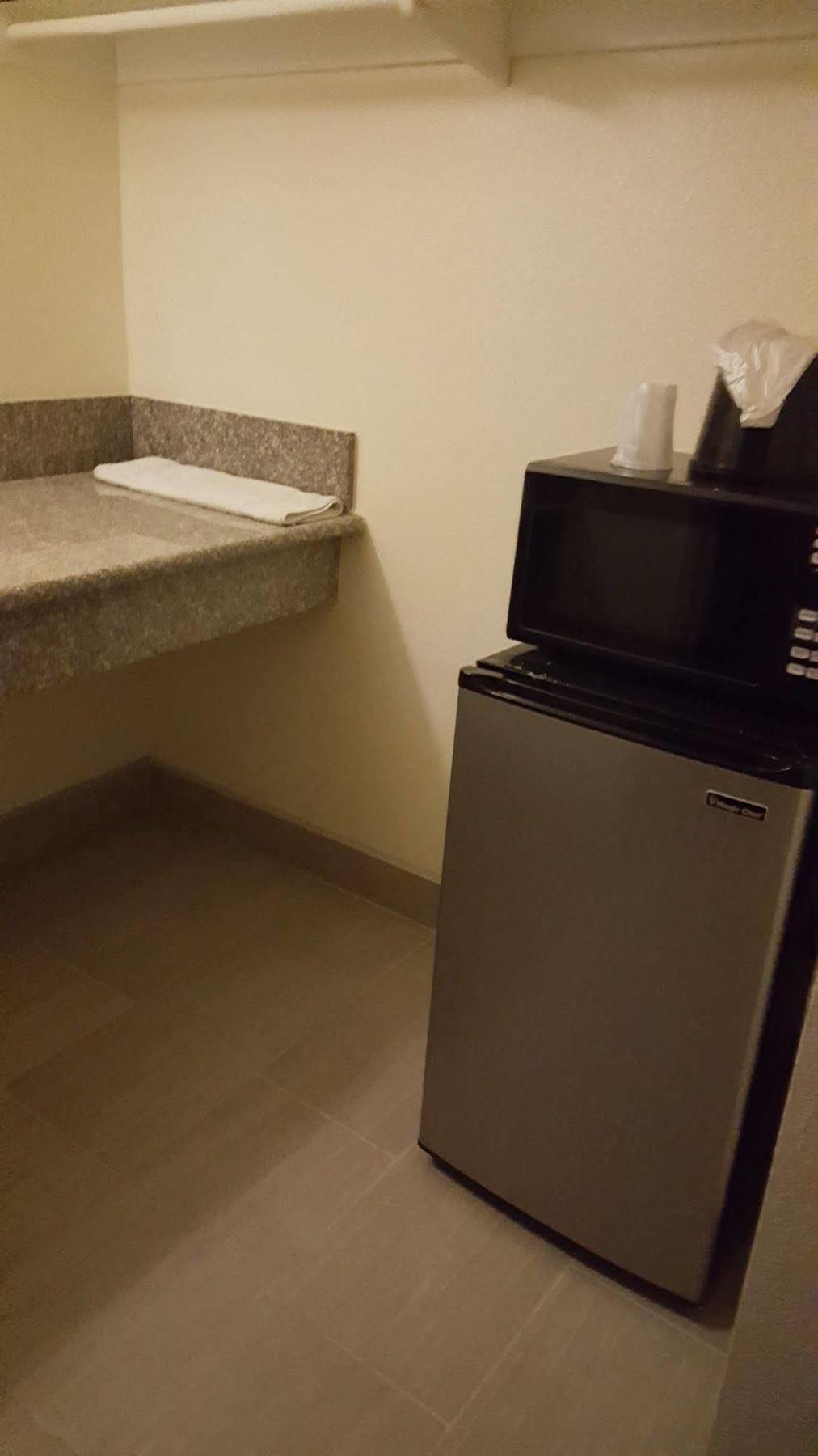 Best Economy Inn & Suites Μπέικερσφιλντ Εξωτερικό φωτογραφία